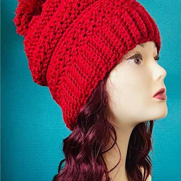 Red beanie with pompom and matching fingerless gloves - Picture 4 of 4